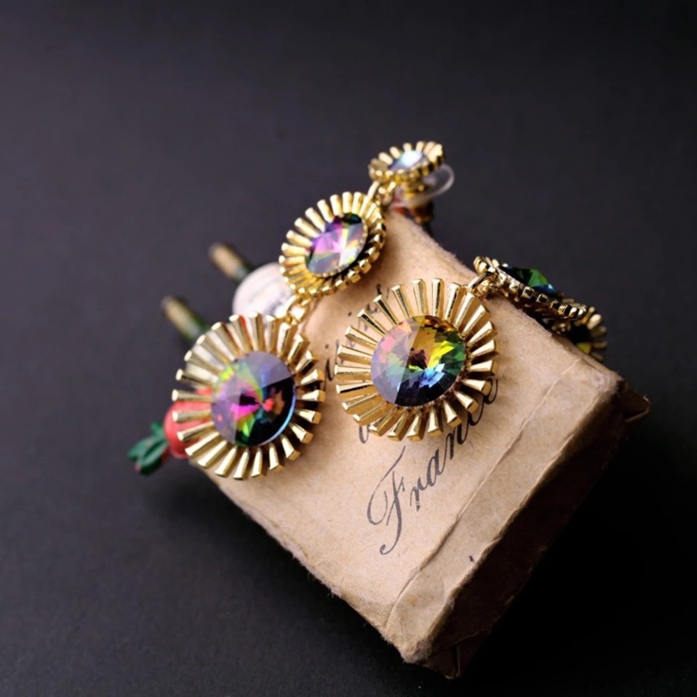 Multicolored crystal earrings - Picture 2 of 8